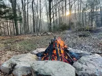 Cozy 4-bedroom cabin with Pool & Hot Tub in Enchanting Elka Park