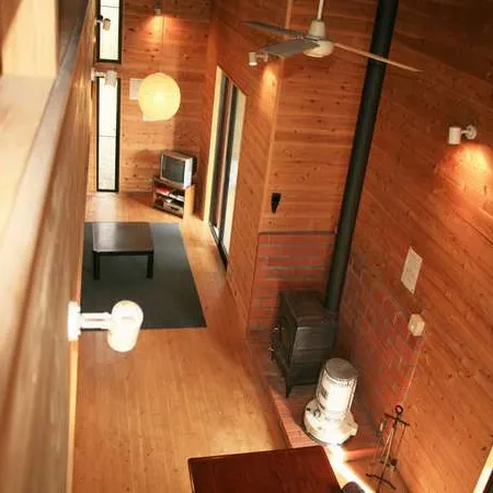 Kashibesso Furuyu Woody House D