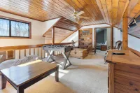 North Conway Getaway! Stonehurst Village Condo - 2,500 Sq. Ft