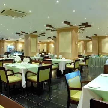 Al Muntazah Plaza Hotel