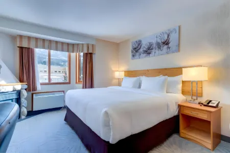 Chateau Canmore Отели рядом с достопримечательностью «WhiteFish - BowRiver - ElkFlats Loop»