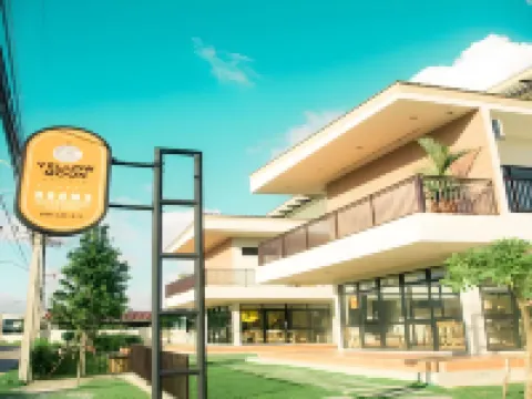 黃月酒店 鄰近芭提雅神殿寺的酒店