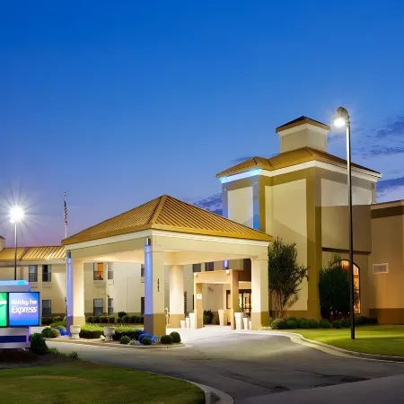 Country Inn & Suites by Radisson, Dunn I-95