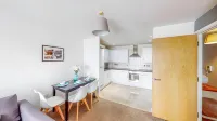 Tamblin Lodge - Fresh, Modern Apartment