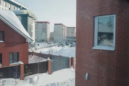 Evropejskaya Hotel Отели рядом с достопримечательностью «Детский сад № 28 "Калинка"»