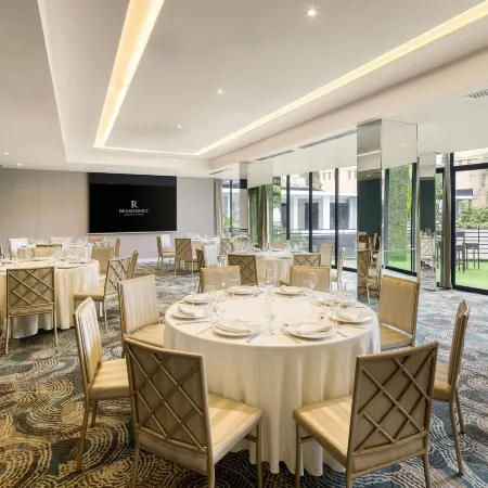 Renaissance Panama City Hotel