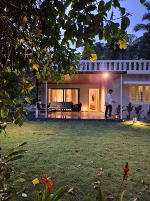 Songs of the Treepie Hotels in Virajpet