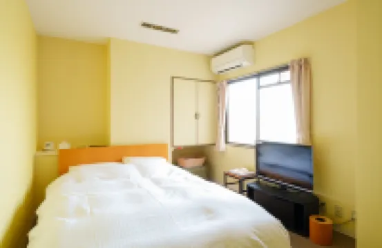 Hotel Hoho "A Hotel Overlooking the Echigo Plain and the Yahiko Mountain range"