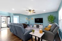 Spacious 4BR Near Grand Park – Game Loft, Office & Family-Friendly Comfort!
