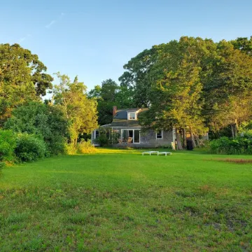 Beachfront Paradise in North Fork