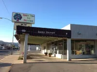 Appletree Inn Hotels in Richfield