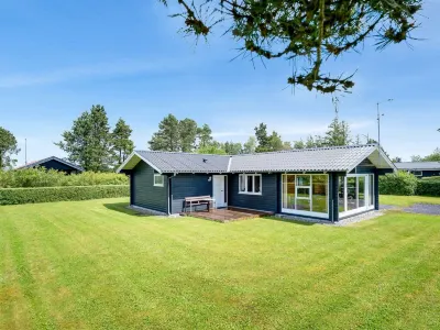 "Lodden" - 600m from the sea Hotels near Peter Hansens Have