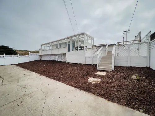 Serene river view & beach walk, near Monterey Aquarium, Laguna Seca, Santa Cruz Hotels in Moss Landing