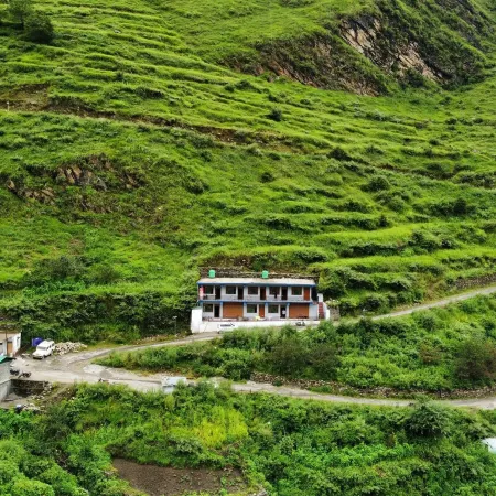 Kuari Pass Inn