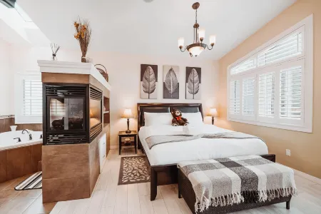 Along River Ridge Отели рядом с достопримечательностью «Университет Калгари»