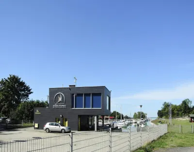 Bungalow Near Turquoise Lake and Baltic Sea Hotels in der Nähe von Marina Wapnica Międzyzdroje
