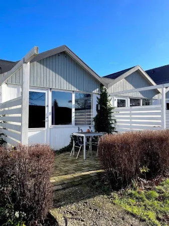 Kirsebærkroen - the Inn Between Отели в г. Faxe Ladeplads