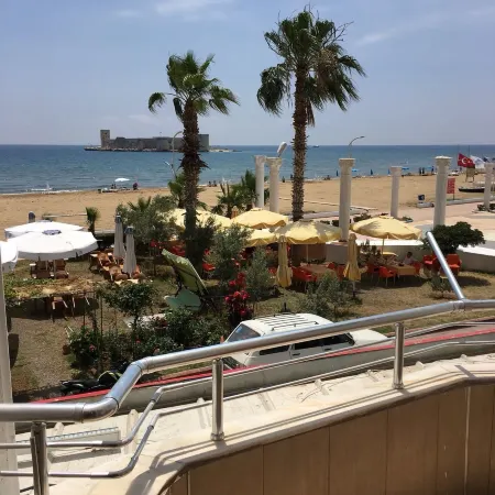 Peri Hotel