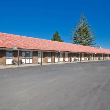 Airport Manor Inn Отели рядом с достопримечательностью «Мангер»