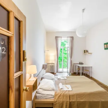 市中心森林旅館及營地 鄰近聖伯多祿聖保祿教堂的酒店