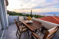 White Villa Hotels in Mavra Litharia
