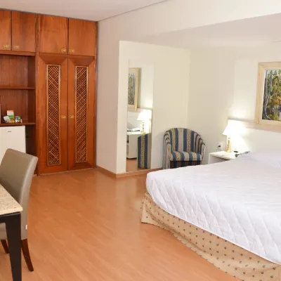 Fast10 Embaixador Hotel - Araújo Viana, Santa Casa, Palácio do Governo 헤나셍카 극장 주변 호텔