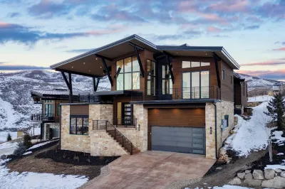 Orion by Avantstay Luxury 5bdr Ski Home w/ Views Minutes to Deer Valley Lift
