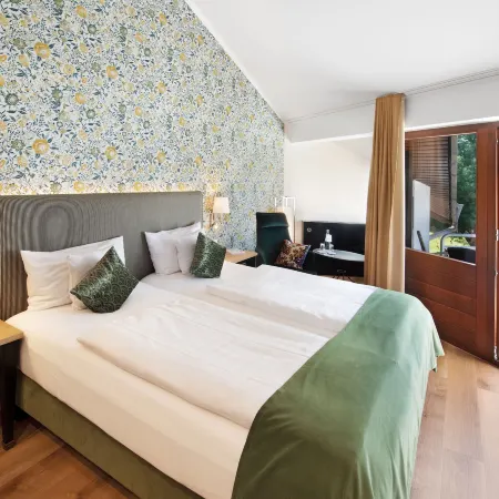 Nells Park Hotel