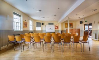 The Golden Lion Hotel, St Ives, Cambridgeshire