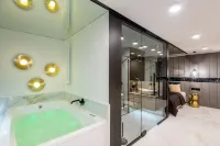 Super-Apartamenty VIP Jacuzzi II Hotel di 