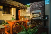 Hitgeheim Garden Cottages Hotels in Sunland