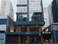 Apê Metrô Paulista Hotels near Praca do Ciclista