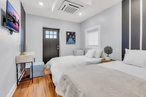 Brewerytown Balcony Retreat W Oxford 1Br Hotels in Bala-Cynwyd