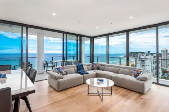 Luxury 3 Bedroom Ocean View Apartment