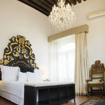 Hotel Herencia by Hosting House