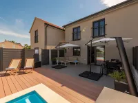 Villa Nia ZadarVillas Hotels in Nin