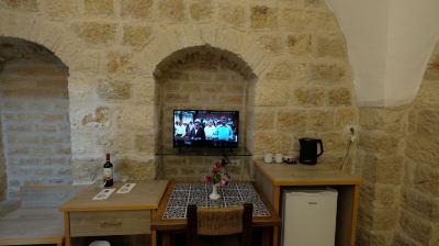 Superior Double Room St. George’s Cathedral Pilgrim Guesthouse – Jerusalem Photo