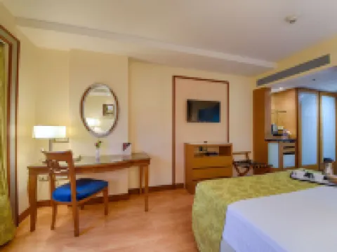 德索威尼飯店 錫亞爾達火車站附近的飯店