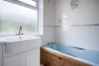 Longview - 4 Bedroom Holiday Home - Pembroke Dock - Wifi
