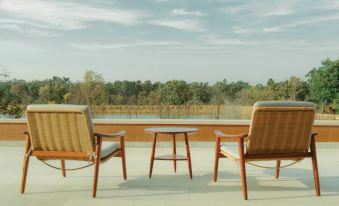 Tree of Life Ramvilas, Bandhavgarh