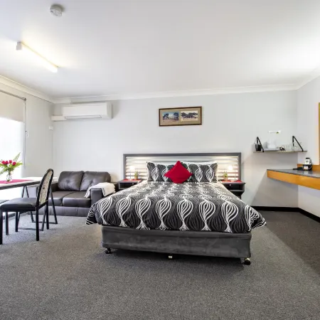 Shearing Shed Motor Inn