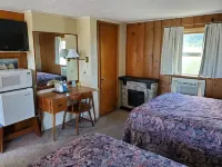 The Last Resort Motel Hotels in Golden Township
