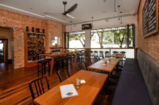 Pier Hotel Coffs Harbour