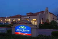 Howard Johnson Hotel & Suites by Wyndham Pico Rivera Hotels in der Nähe von ATI College
