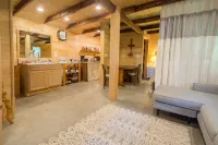 더 데일리 리뉴얼 리트리트 B & B