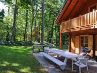 스파셔스 샬레 로카티 앳 보말 뷔트 홋 터브 & 가든 파러