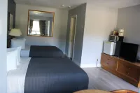 Bancroft Inn & Suites - balcony