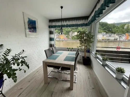 Ferienwohnungen Haus Zur Linde - Homestays