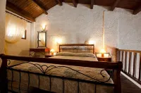 Delphi Hotel