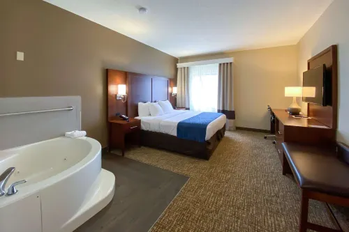 Comfort Inn East Windsor - Springfield Hotels in Enfield